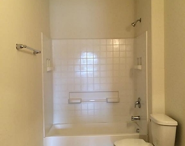 1103 Messina Lane - Photo Thumbnail 17