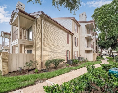 2120 El Paseo Street - Photo Thumbnail 2