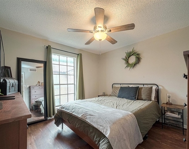 2120 El Paseo Street - Photo Thumbnail 16