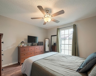 2120 El Paseo Street - Photo Thumbnail 18