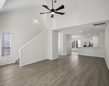 1705 Stuart Street - Photo Thumbnail 10