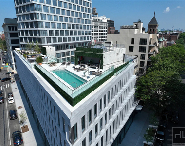 Vanderbilt Avenue - Photo Thumbnail 5