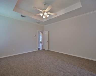 6715 Village Bridge Drive - Photo Thumbnail 12