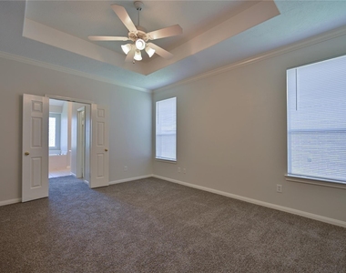 6715 Village Bridge Drive - Photo Thumbnail 11