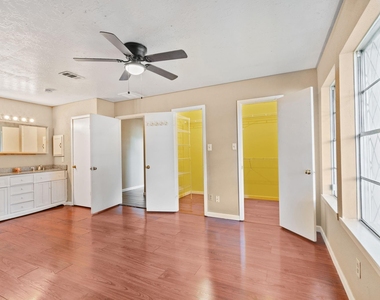16719 Sky Blue Lane - Photo Thumbnail 8
