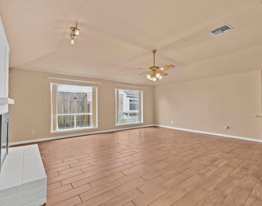 16719 Sky Blue Lane - Photo Thumbnail 5