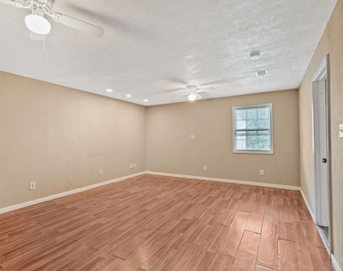 16719 Sky Blue Lane - Photo Thumbnail 13