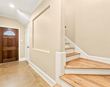 1714 Ovid Street - Photo Thumbnail 3