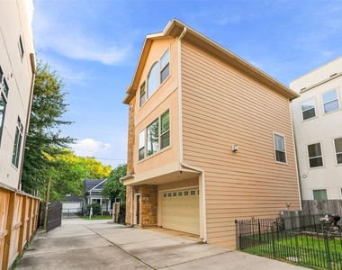 1714 Ovid Street - Photo Thumbnail 1
