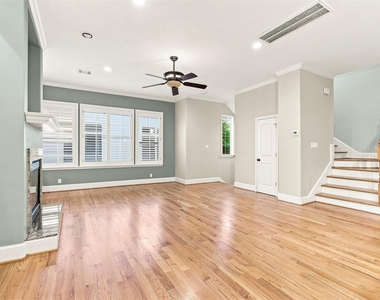 1714 Ovid Street - Photo Thumbnail 9