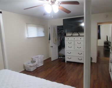 3711 Wentworth Street S - Photo Thumbnail 9