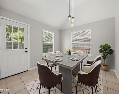 1607 Sandy Park Drive - Photo Thumbnail 3