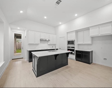 4142 Kinsey Street - Photo Thumbnail 5