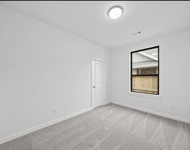 4142 Kinsey Street - Photo Thumbnail 13