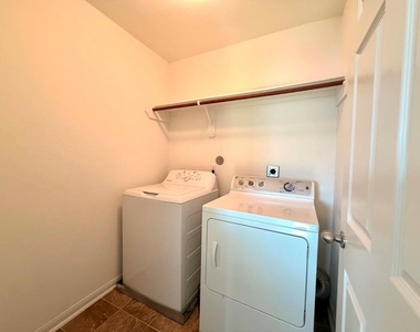 2803 S Red Birch Circle - Photo Thumbnail 9