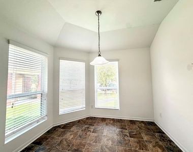 2803 S Red Birch Circle - Photo Thumbnail 3