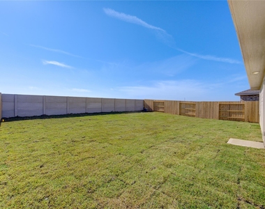 26627 Pampas Grass Lane - Photo Thumbnail 12