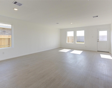 26627 Pampas Grass Lane - Photo Thumbnail 4