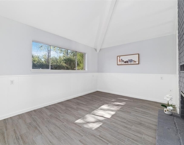 22122 Woodrose Drive - Photo Thumbnail 8
