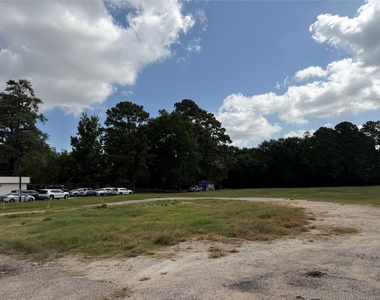 1202 N Frazier Street - Photo Thumbnail 2