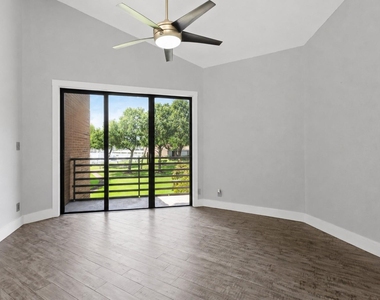 1931 Enterprise Avenue - Photo Thumbnail 19
