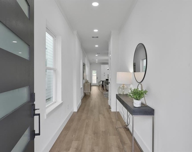 3334 Francis Street - Photo Thumbnail 2