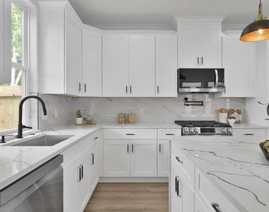 3334 Francis Street - Photo Thumbnail 10