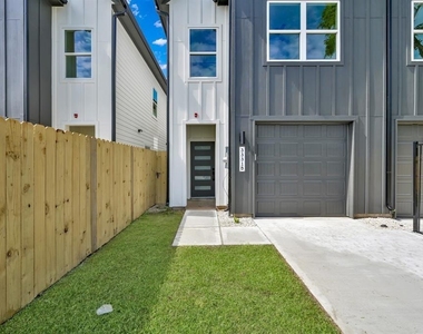 3334 Francis Street - Photo Thumbnail 1