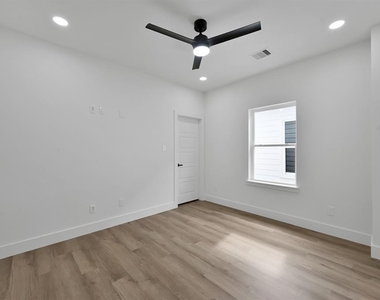 3334 Francis Street - Photo Thumbnail 22