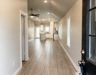 8150 Royal Breeze Drive - Photo Thumbnail 7
