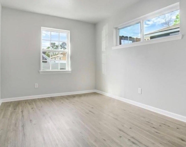5123 Peachtree Street - Photo Thumbnail 7