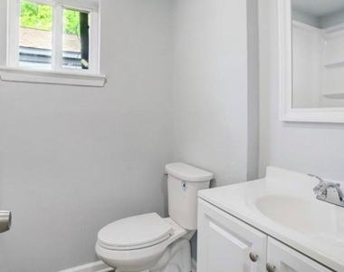 5123 Peachtree Street - Photo Thumbnail 4
