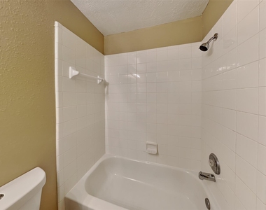 3523 Pine Valley Drive - Photo Thumbnail 13