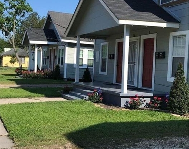 216 W Republic Street - Photo Thumbnail 1