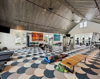2200 Beacon Circle - Photo Thumbnail 13