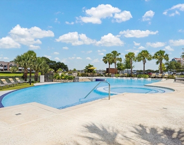 2200 Beacon Circle - Photo Thumbnail 5