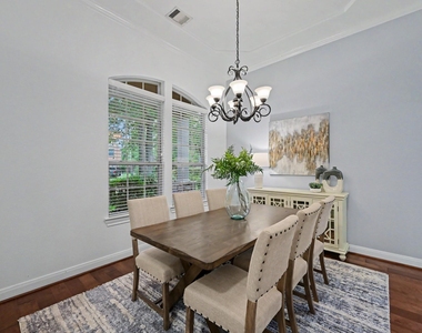 7 Fraiser Fir Place - Photo Thumbnail 7