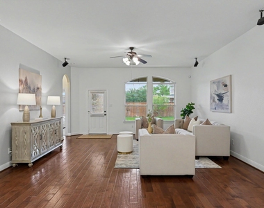 7 Fraiser Fir Place - Photo Thumbnail 10