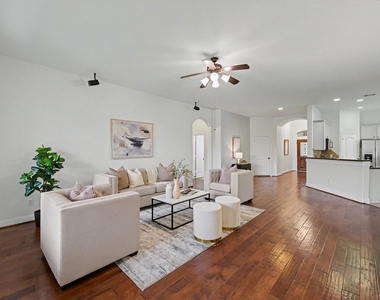 7 Fraiser Fir Place - Photo Thumbnail 8