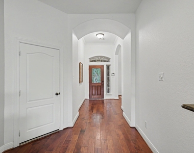 7 Fraiser Fir Place - Photo Thumbnail 5