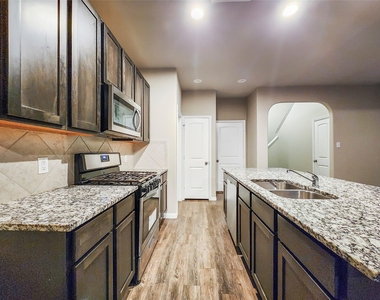 4329 Mcgregor Bluff Lane - Photo Thumbnail 5