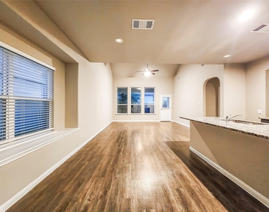 4329 Mcgregor Bluff Lane - Photo Thumbnail 3