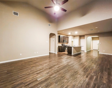 4329 Mcgregor Bluff Lane - Photo Thumbnail 2