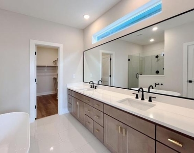 1806 Line Street - Photo Thumbnail 16