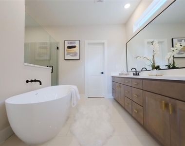 1806 Line Street - Photo Thumbnail 14
