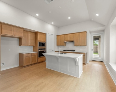 11210 Cassia Tree Lane - Photo Thumbnail 2
