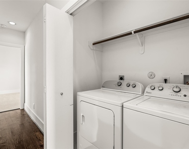 1903 Crockett Street - Photo Thumbnail 22