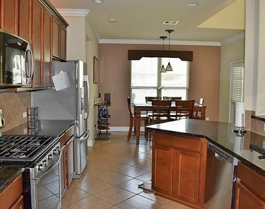 14502 Dakota Bend Drive - Photo Thumbnail 3