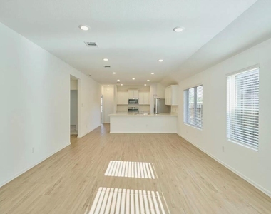 6313 Barrington Cliff Trail - Photo Thumbnail 2