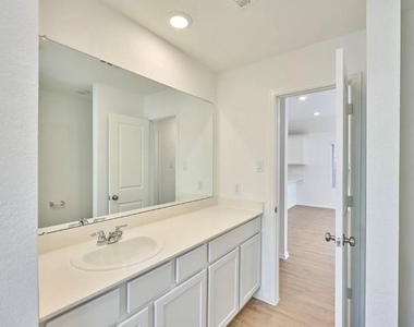 6313 Barrington Cliff Trail - Photo Thumbnail 5
